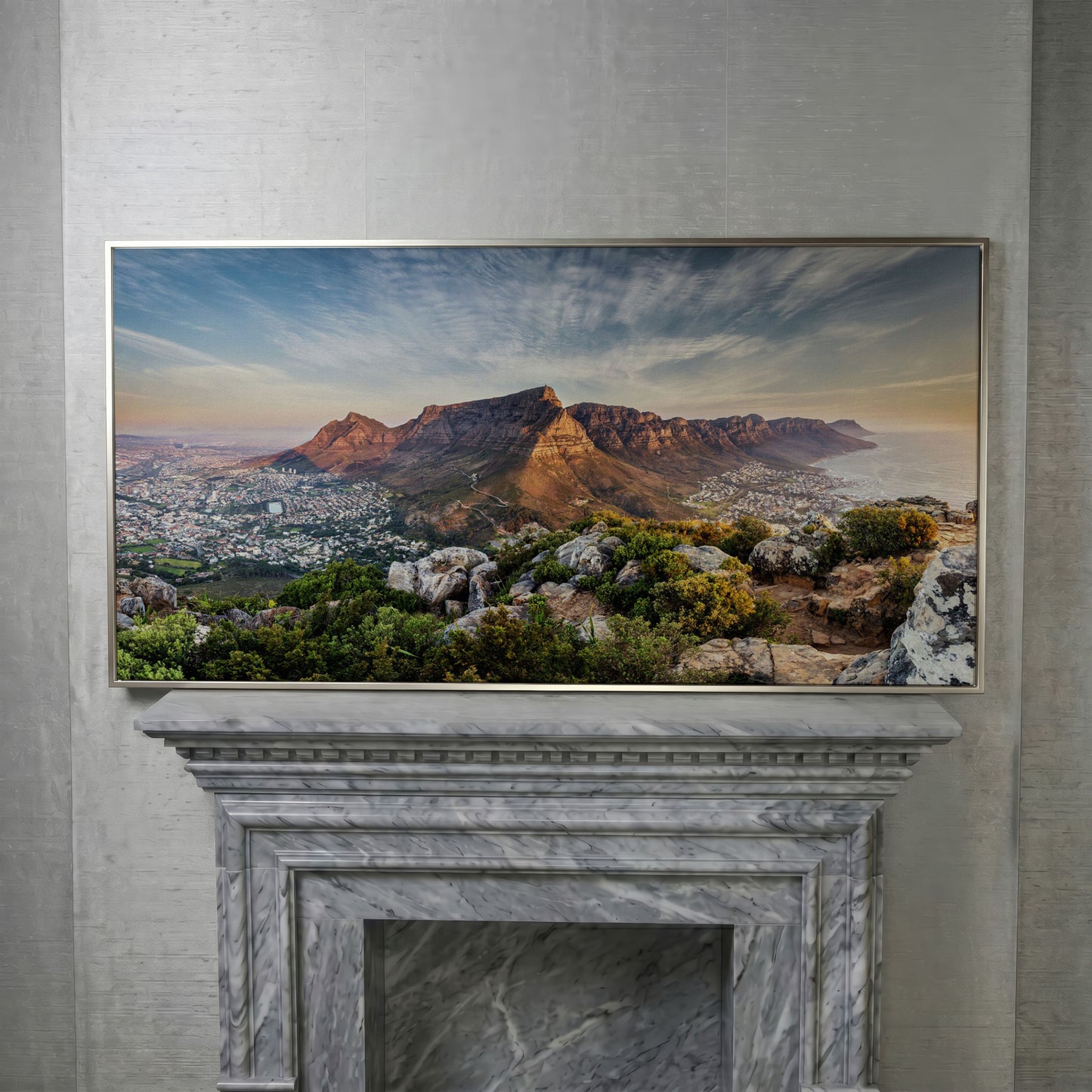 Table Mountain Landscape Canvas in silver floating frame