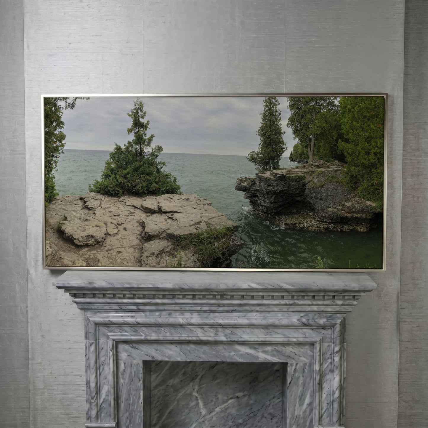 Cave Point Park Panoramic Canvas in silver floating frame