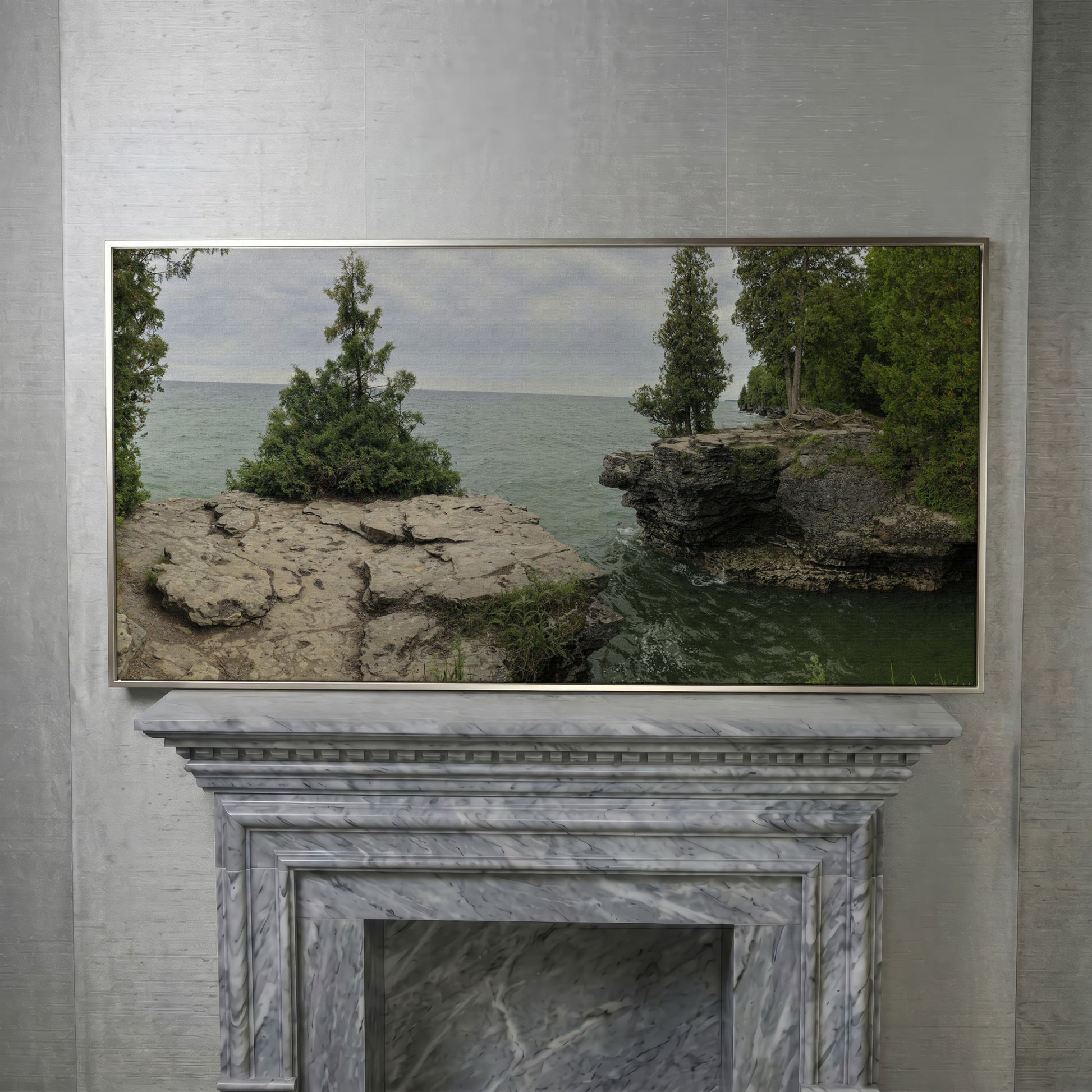 Cave Point Park Panoramic Canvas in silver floating frame