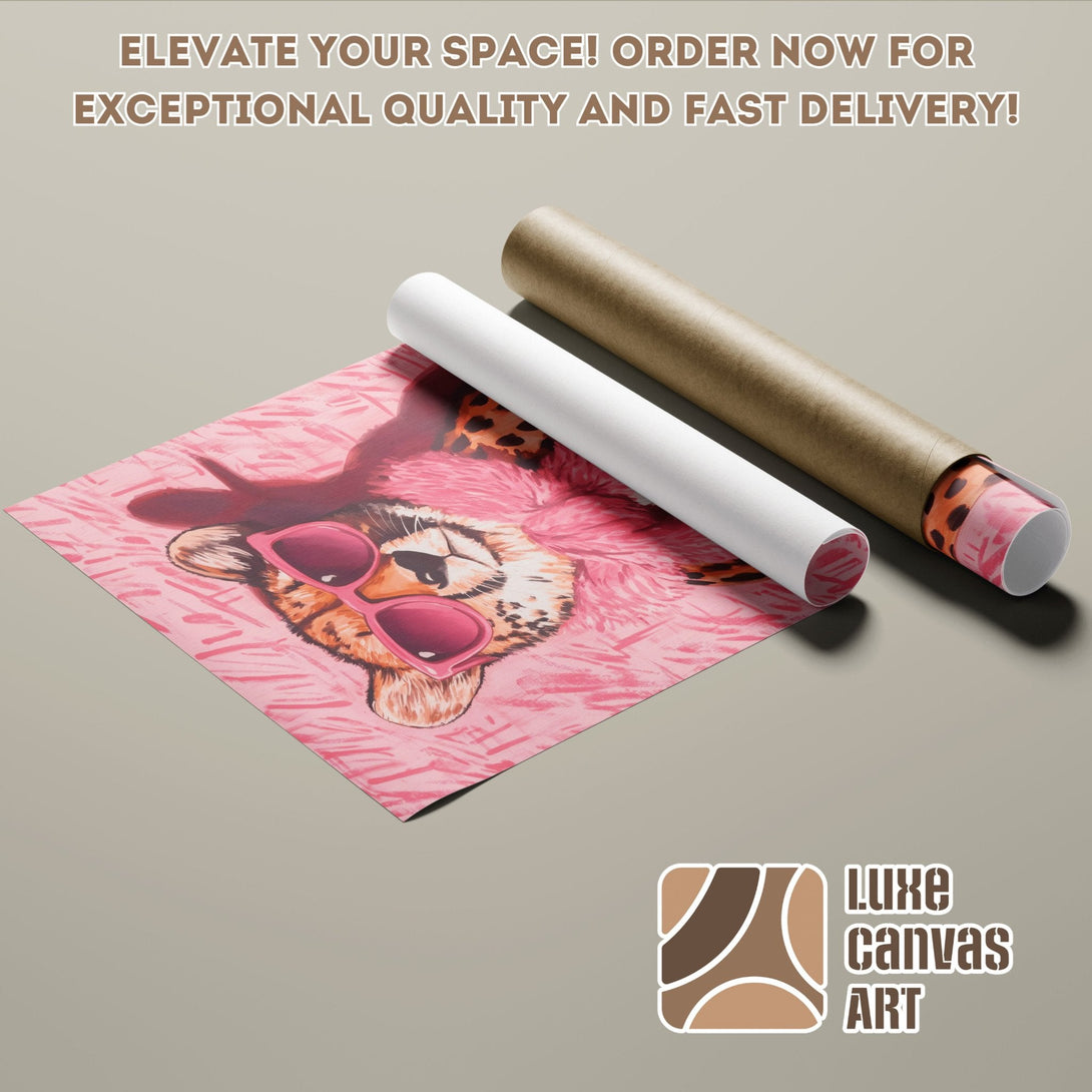 Cheetah Poster Roll in pink tones. Stylish animal art print, ready to elevate your space. Order now!